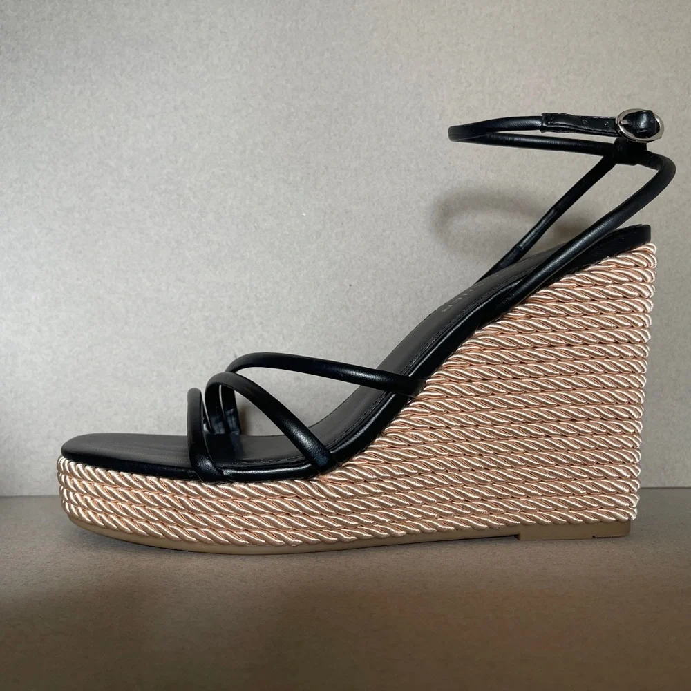 🌷 Marc Fisher Wedge Sandals - NWT 🌷